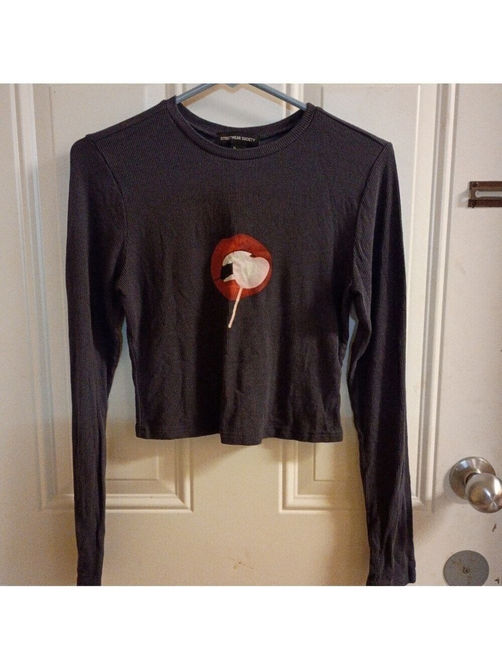 2/$10 Cropped Gray Long Sleeve Crop Top with Lips Design